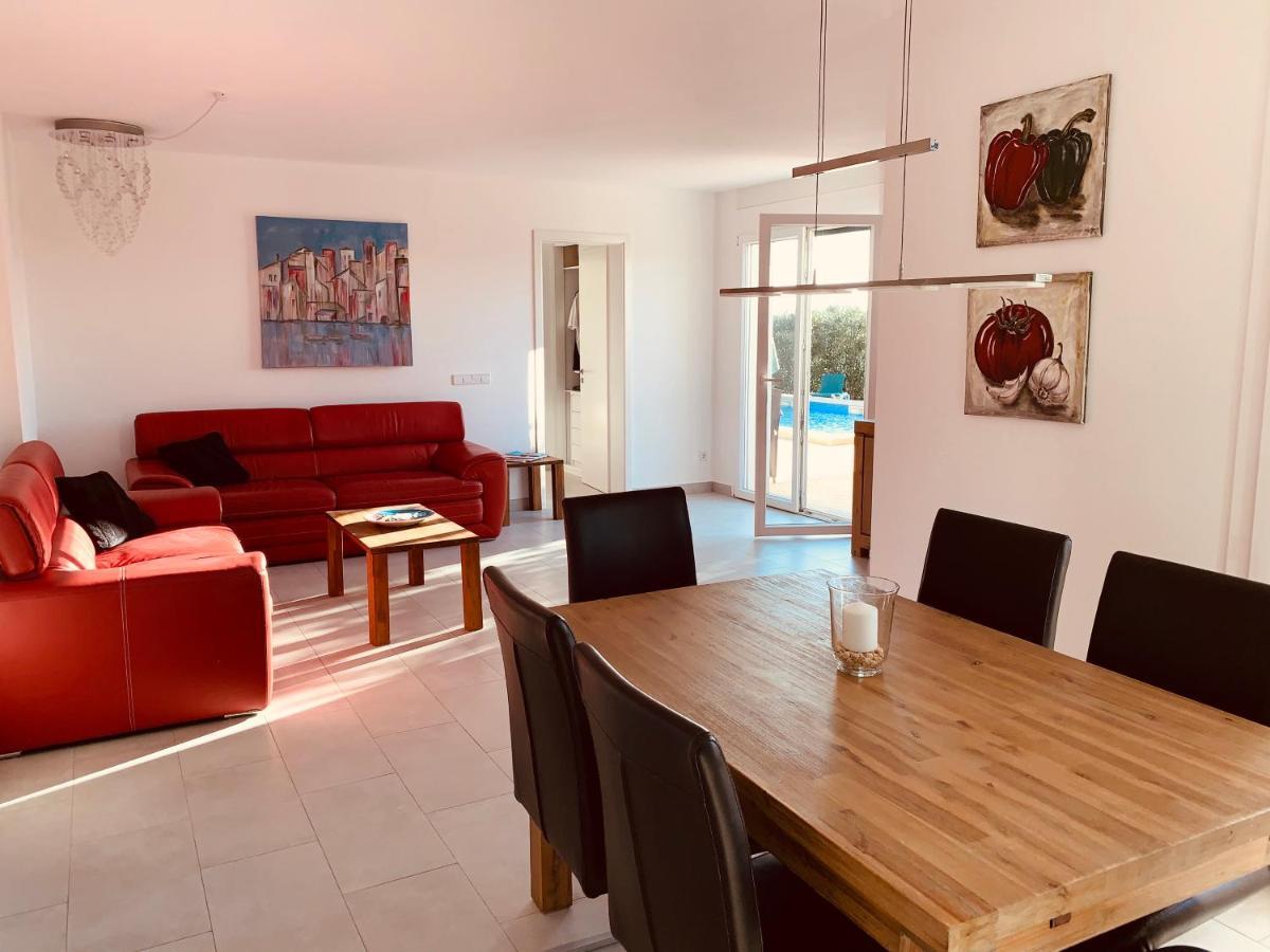 Ferienhaus Casa Luz Solar, WLAN, 800 m zum Strand, Privatpool Santanyí Exterior foto